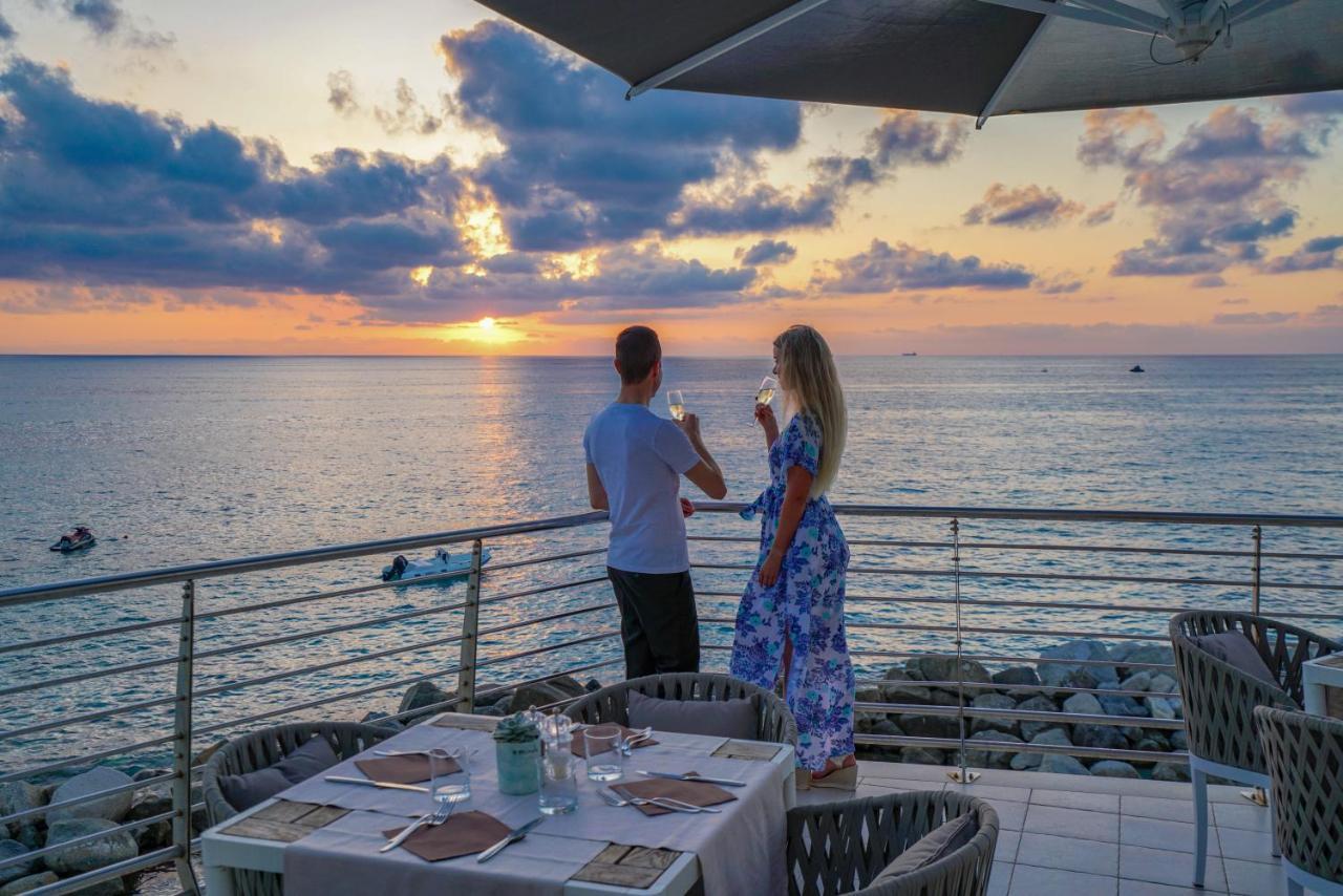 Baia Del Godano Resort & Spa กาโปวาติกาโน ภายนอก รูปภาพ