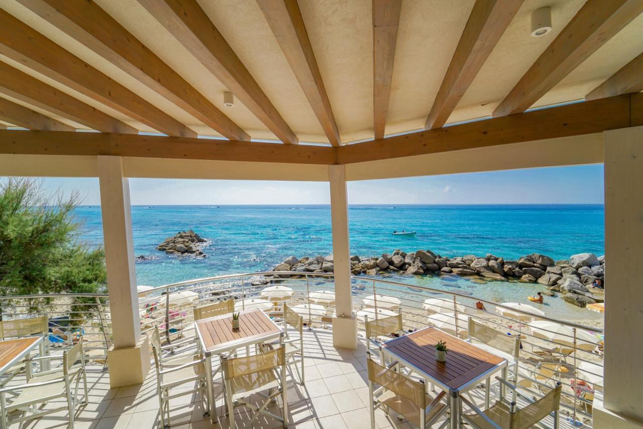 Baia Del Godano Resort & Spa กาโปวาติกาโน ภายนอก รูปภาพ