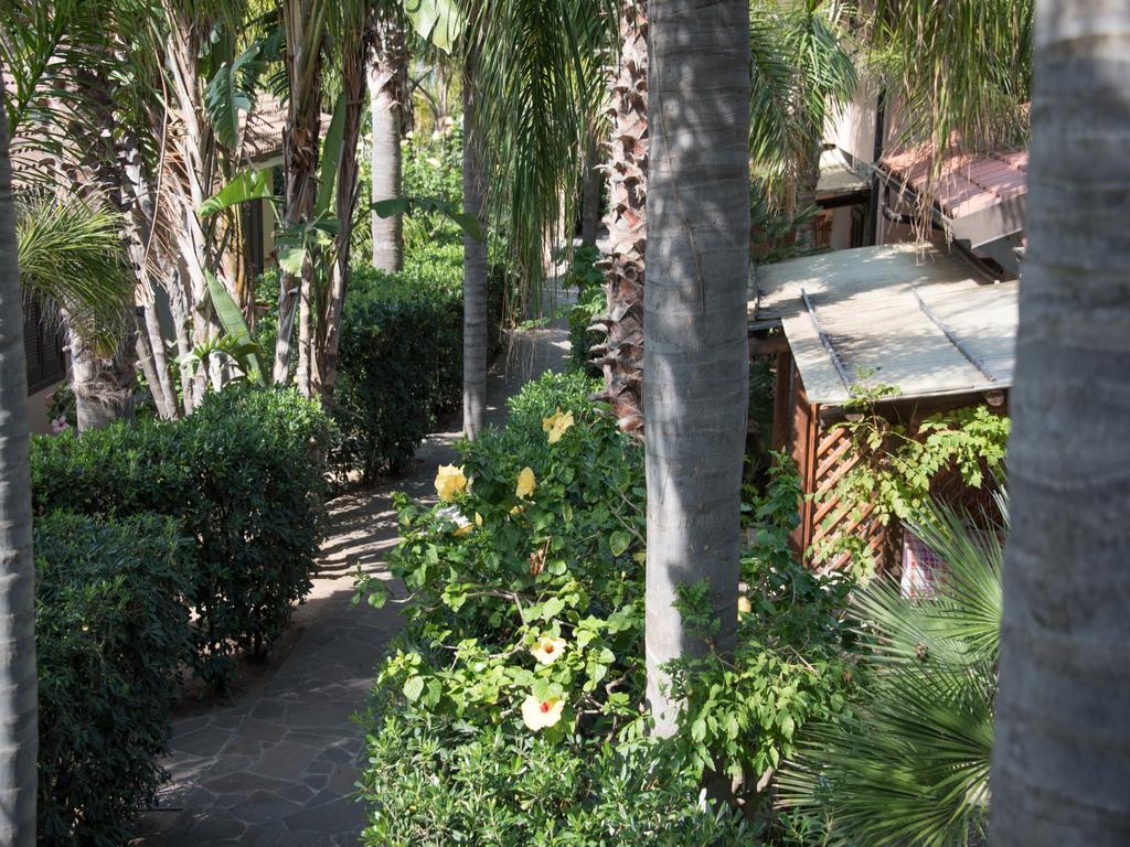 Baia Del Godano Resort & Spa กาโปวาติกาโน ภายนอก รูปภาพ