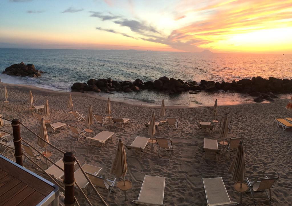 Baia Del Godano Resort & Spa กาโปวาติกาโน ภายนอก รูปภาพ