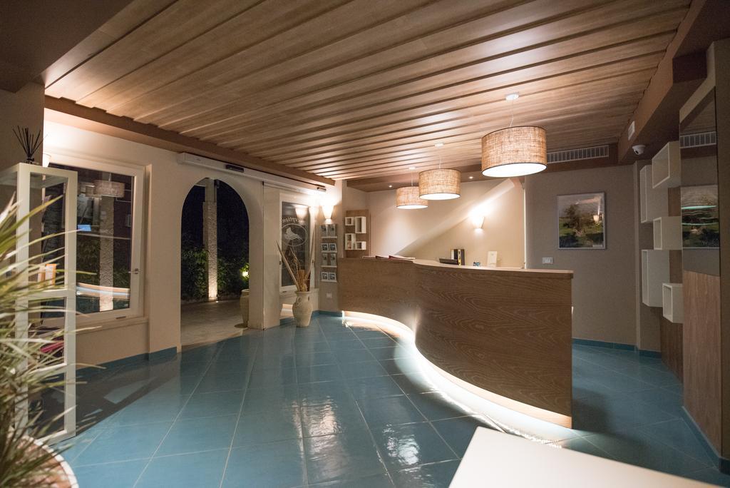 Baia Del Godano Resort & Spa กาโปวาติกาโน ภายนอก รูปภาพ