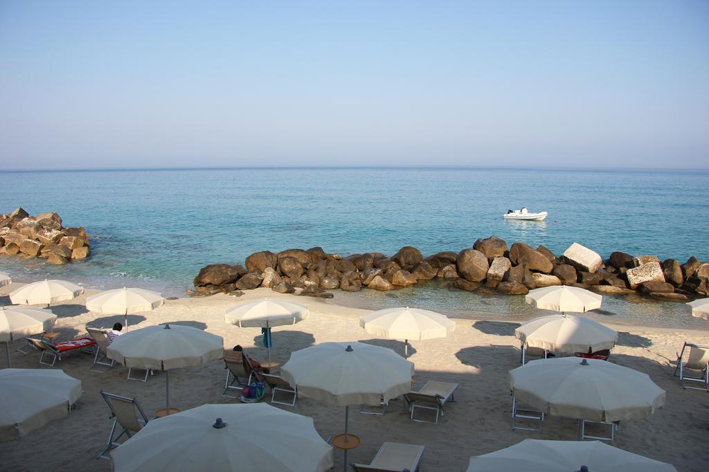Baia Del Godano Resort & Spa กาโปวาติกาโน ภายนอก รูปภาพ