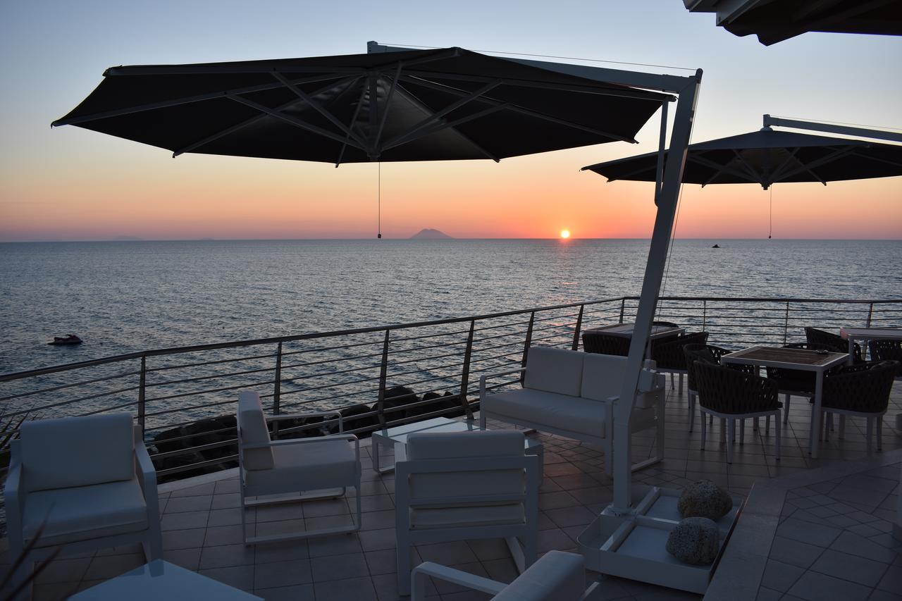 Baia Del Godano Resort & Spa กาโปวาติกาโน ภายนอก รูปภาพ