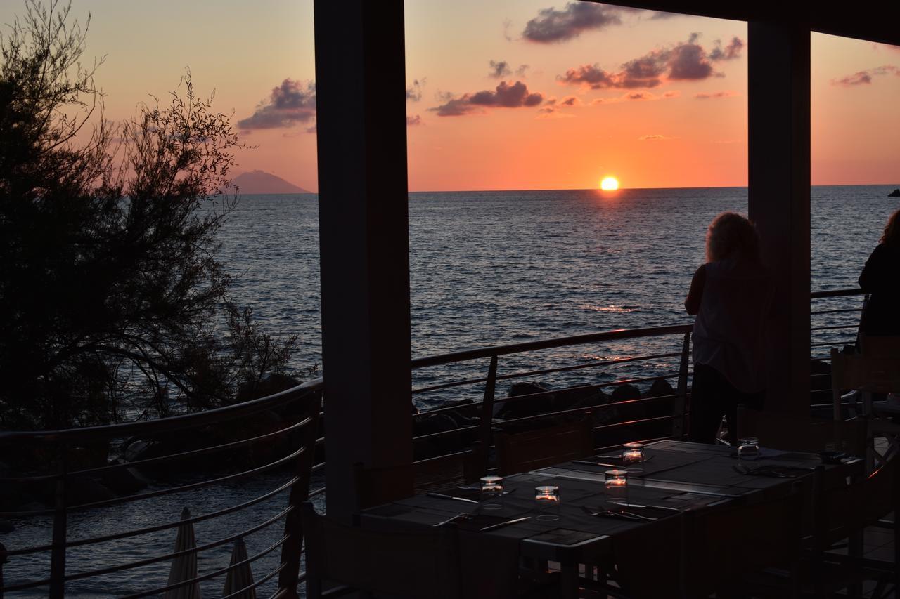 Baia Del Godano Resort & Spa กาโปวาติกาโน ภายนอก รูปภาพ