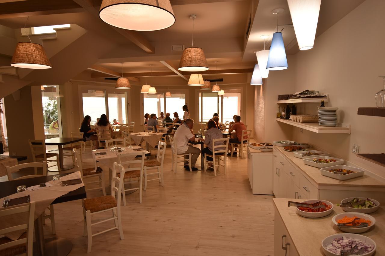 Baia Del Godano Resort & Spa กาโปวาติกาโน ภายนอก รูปภาพ