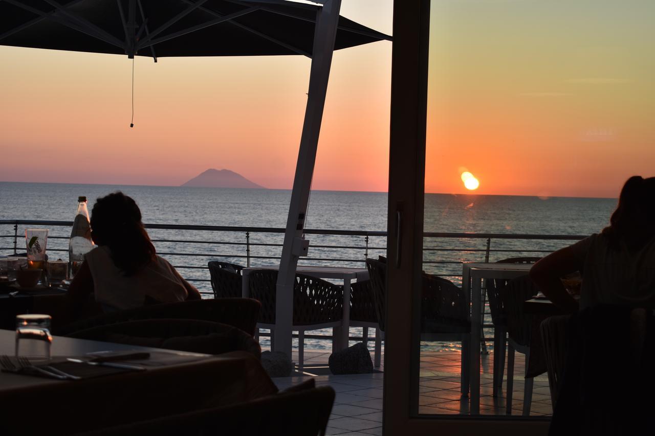 Baia Del Godano Resort & Spa กาโปวาติกาโน ภายนอก รูปภาพ